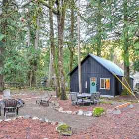 Primary image 1 徒步、滑雪和探索:杜鹃花森林度假屋!, 克拉克默斯县 酒店