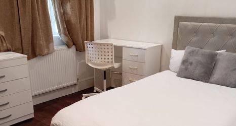 Others 2 Luton Excellent 1 bed Apartment With Living Room