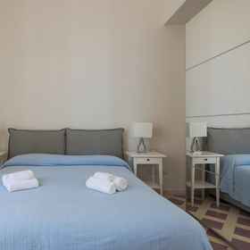 Room 1 Darsena Apartments by Wonderful Italy, Santuario della Madonna delle Lacrime Hotels