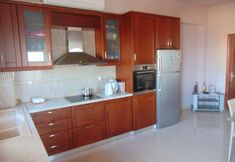 Others 3 Comfy Beachfront Litinas Casa With Seaview