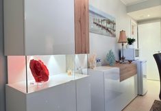 其他 6 Comfort 2 bedrooms Apt w balcony&parking