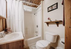 Others 7 Room-mt Baker Apt, Pets OK, Wifi and AC