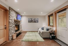 Others 3 Ensuite 08 - A Newly Remodeled Studio - A Perfect Romantic Getaway