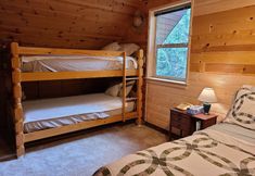 Lainnya 2 Two Bedroom Real Log Cabin With Wifi and EV Char ger