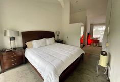 Others 7 Beautiful Spacious Loft 2 Bedrooms 2 Full Baths 2 car Garage in Downtown