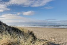 その他 Quaint Rockaway Beach Gem: Walk to Shore!