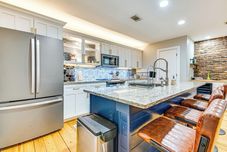 Others Access to Atlanta Beltline: Spacious Townhome