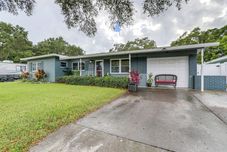 Lain-lain Dog-friendly Largo Retreat Near Gulf Beaches!