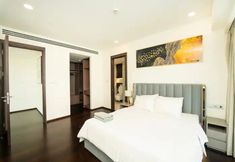 Others 3 Serenity Sky Suites in Distrist 3