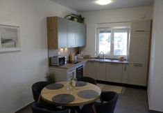 Others 7 Cozy Apartment Bili