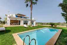 Lain-lain Villa With Saltwater Pool