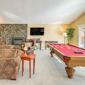 Interior 1 ベンド ゴルフ & カントリー クラブ バケーション ホーム, レスシュワブ円形劇場 ホテル