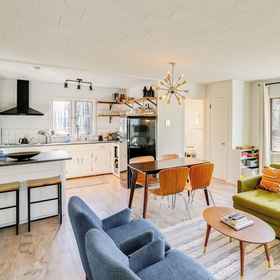 Interior 1 Mtn Views + On-site Hiking Trails: Catskills Cabin, Bailiwick Ranch and Zoo Hotels