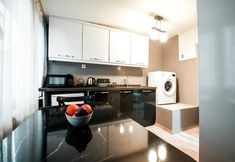 อื่นๆ 3 Opera Wall Suite