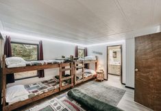 Others 3 Welcome to The Baker House Retreat - The Ranch House and The Bunk House