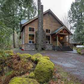 Primary image 1 Glacier Springs Cabin 20 An Elegant Country Home, Khách sạn Whatcom County