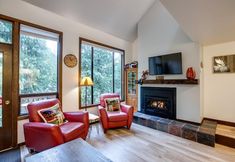 Others 6 Snowater Condo - You'll be Sitting in the Lap of Luxury
