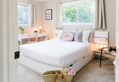 其他 7 Charming Urban Home Near Beach Park