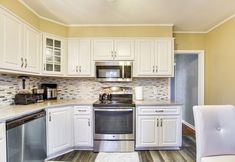 Lainnya 7 3 Mi to Downtown: Spacious White Plains Home