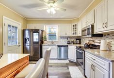 Lainnya 3 3 Mi to Downtown: Spacious White Plains Home