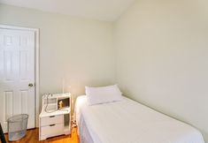 Others 4 3 Mi to Downtown: Spacious White Plains Home