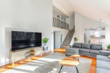 其他 3 Mi to Dtwn: Home w/ Yard in Newark