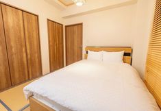 Others 3 Miro Fushimiinari Tei South