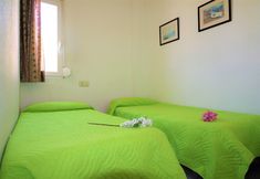 Others 7 Apartment in Roses Near Sandy Beach