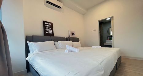 Others 2 Arte Plus by Manhattan Group