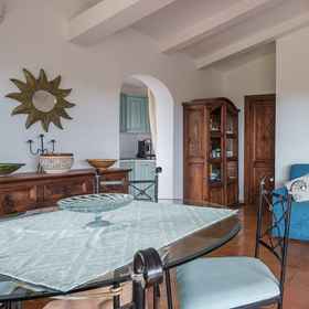 Room 1 Villa Flora in Loiri Porto San Paolo, Trinità d'Agultu e Vignola Villas