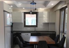 Lain-lain 7 MERAL RESORT 1