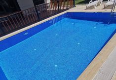 Lain-lain 5 MERAL RESORT 1