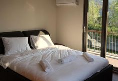 Lain-lain 3 MERAL RESORT 1