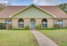 อื่นๆ 7 3 Mi to Lake Arlington: Texas Family Home