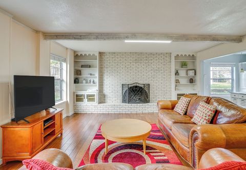 อื่นๆ 3 Mi to Lake Arlington: Texas Family Home