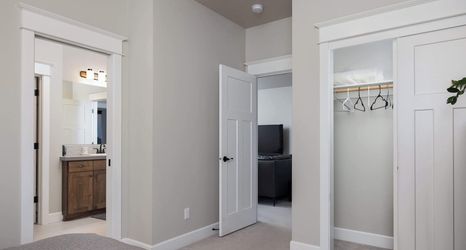 Lain-lain 2 Elevated Escape Eagle Crest