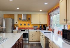 其他 7 Smith Rock Base Camp Sleeps 6!