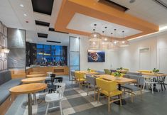 기타 5 Campanile Hotel in SHA & NECC