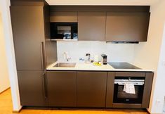 其他 4 Beautiful one bedroom w balcony&parking