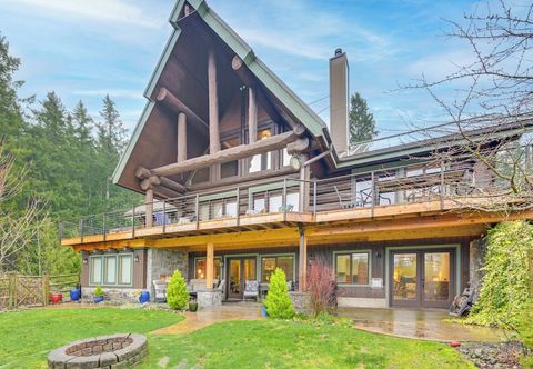 Others Mountain Views: Peaceful Bainbridge Island Retreat