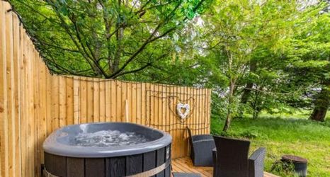 Others 2 Host Stay The Hartley Hut