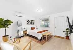 อื่นๆ 6 Lovely Rental Unit With Free Parking on Premises