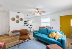 その他 3 The Yellow Submarine Sailboat Bend