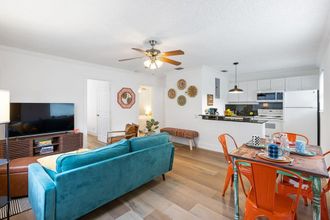 その他 4 The Yellow Submarine Sailboat Bend