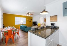 その他 5 The Yellow Submarine Sailboat Bend