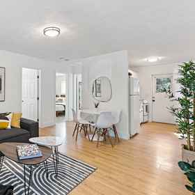 Room 1 Lake Ridge Villa - Free Parking, Las Olas Riverfront Hotels