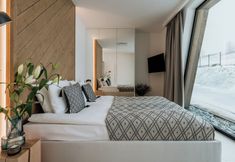 Others 6 Crystal Pine Spa - LoftAffair Collection