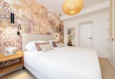 Others 5 Solaga - Gutenberg Beach