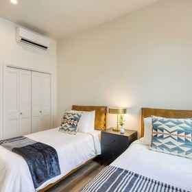 Interior11131 Ochoa Buyout 2 Units, 5bdr Deck, Hot Tub, Views, Near DT,德雷克公园飯店