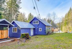 Others 7 Pet-friendly Riverfront Cabin w/ Hot Tub